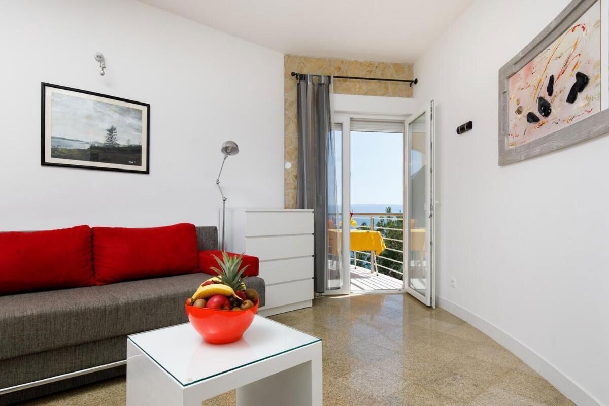 Cozy Apartment For 3 Adults Next To The Beach