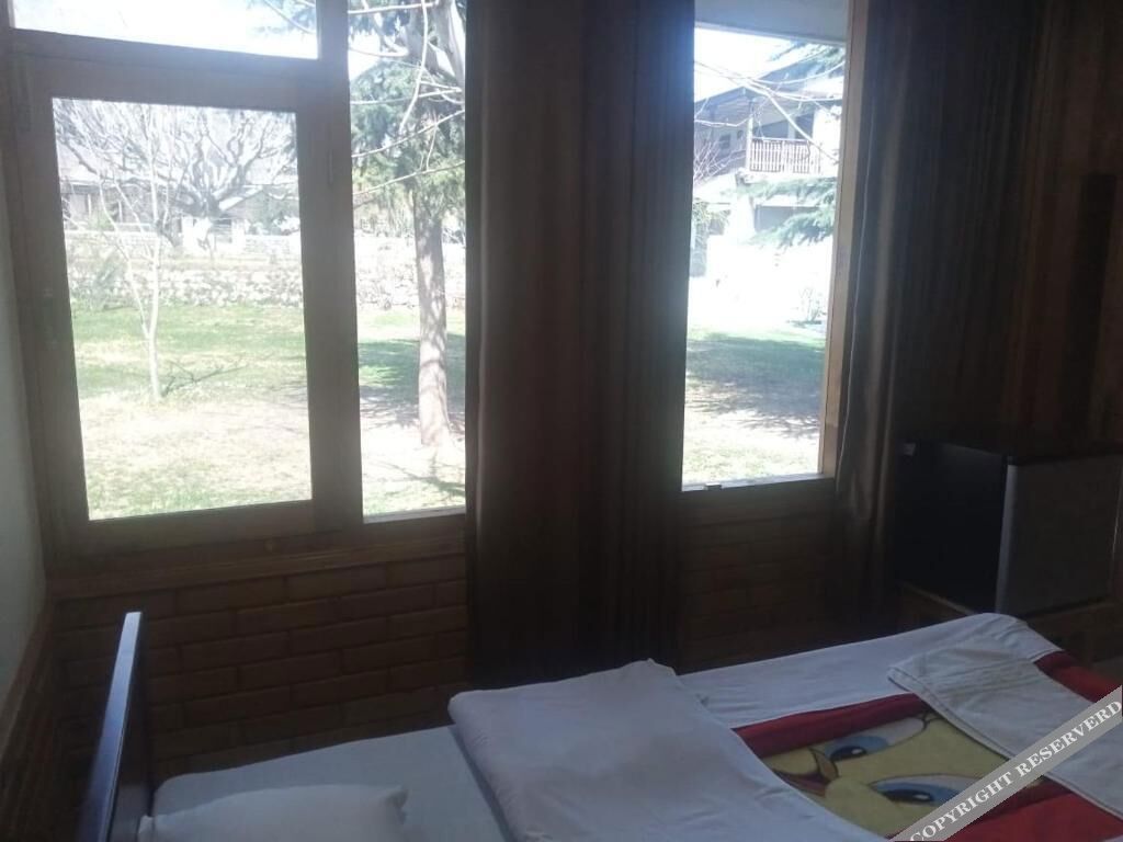 Mountain Inn Hotel Chitral