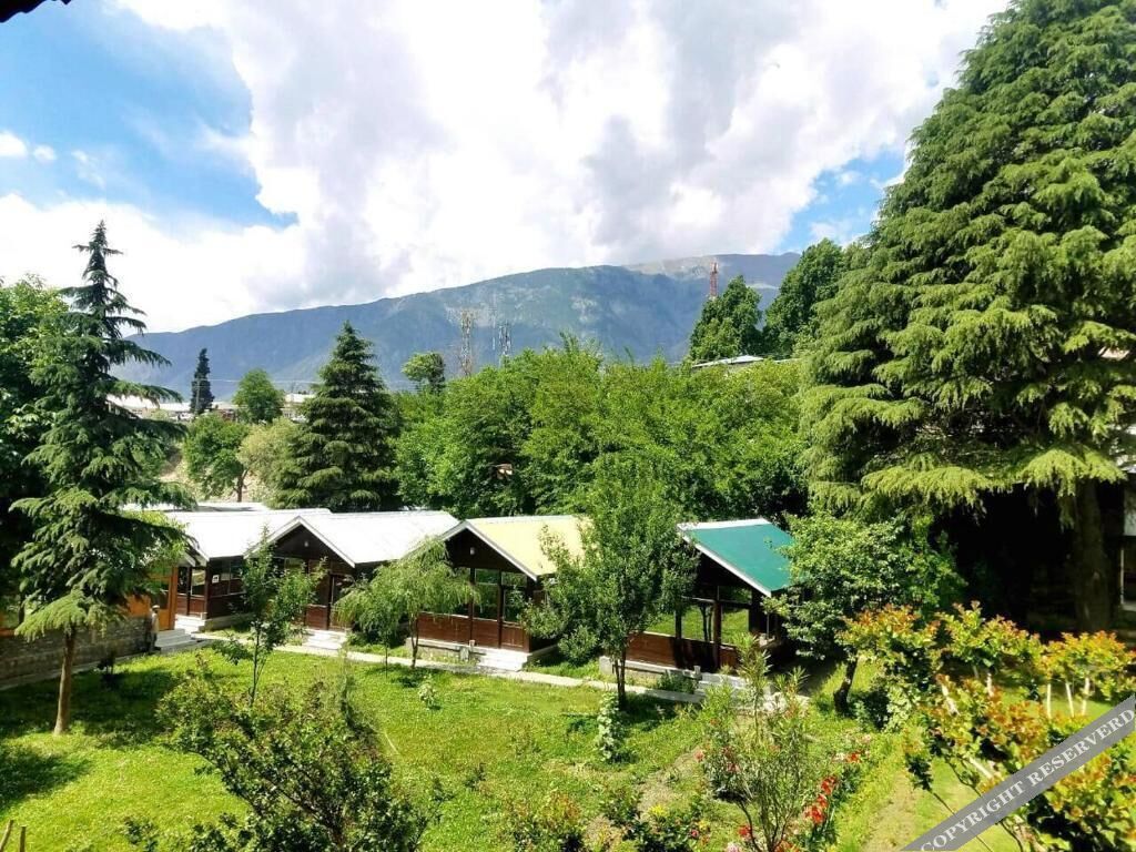 Mountain Inn Hotel Chitral