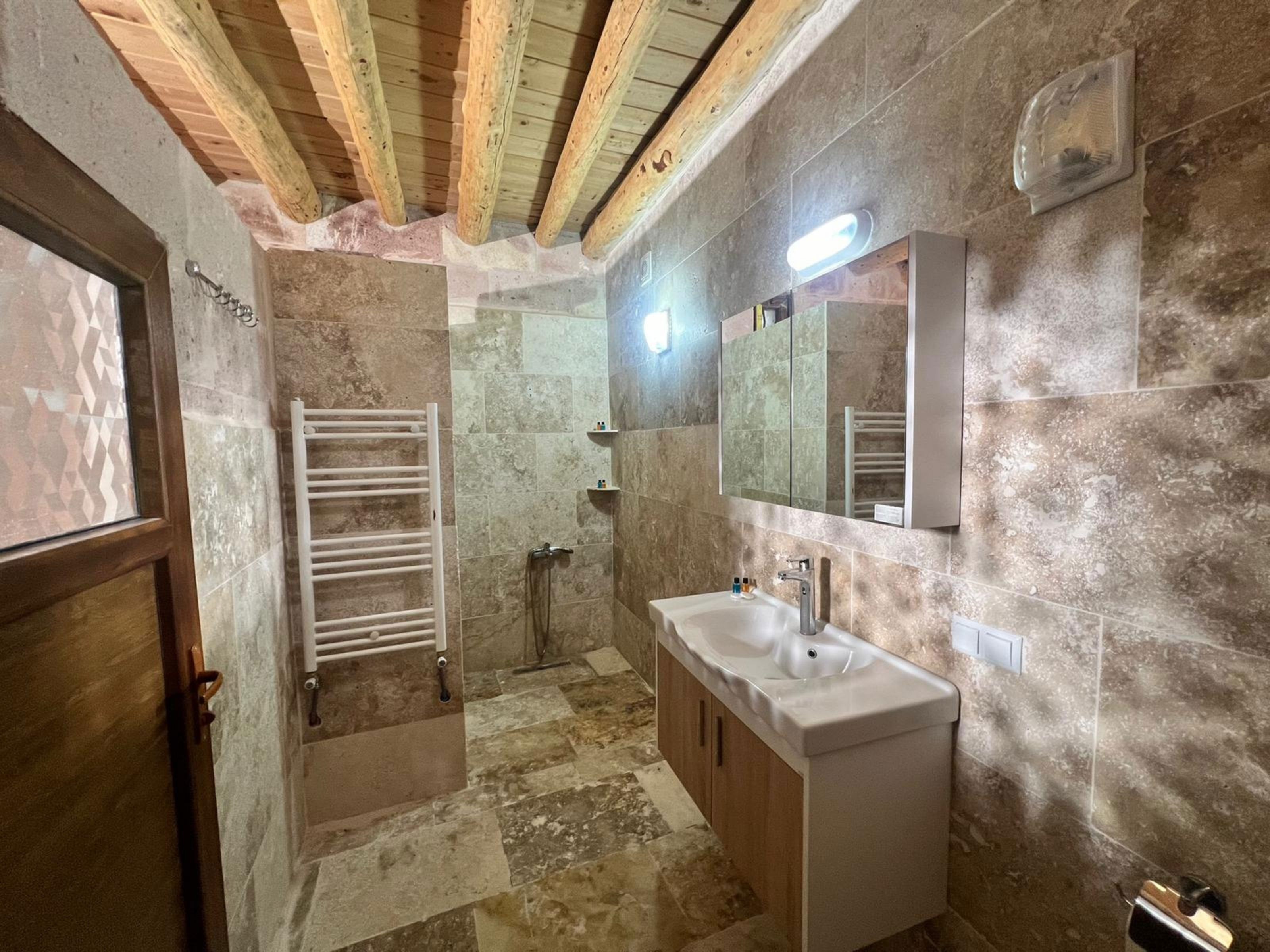 Yeşilöz Inn Cave Otel