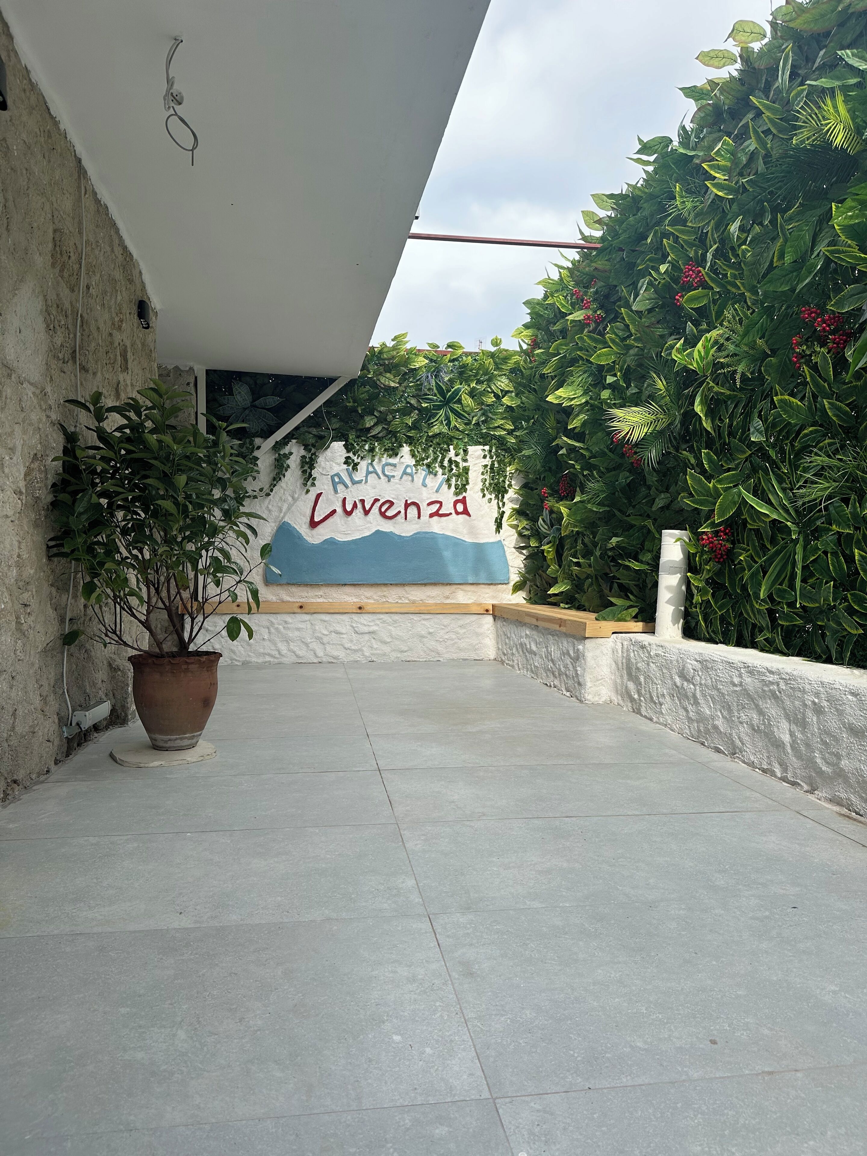 Luvenza Alacati Hotel