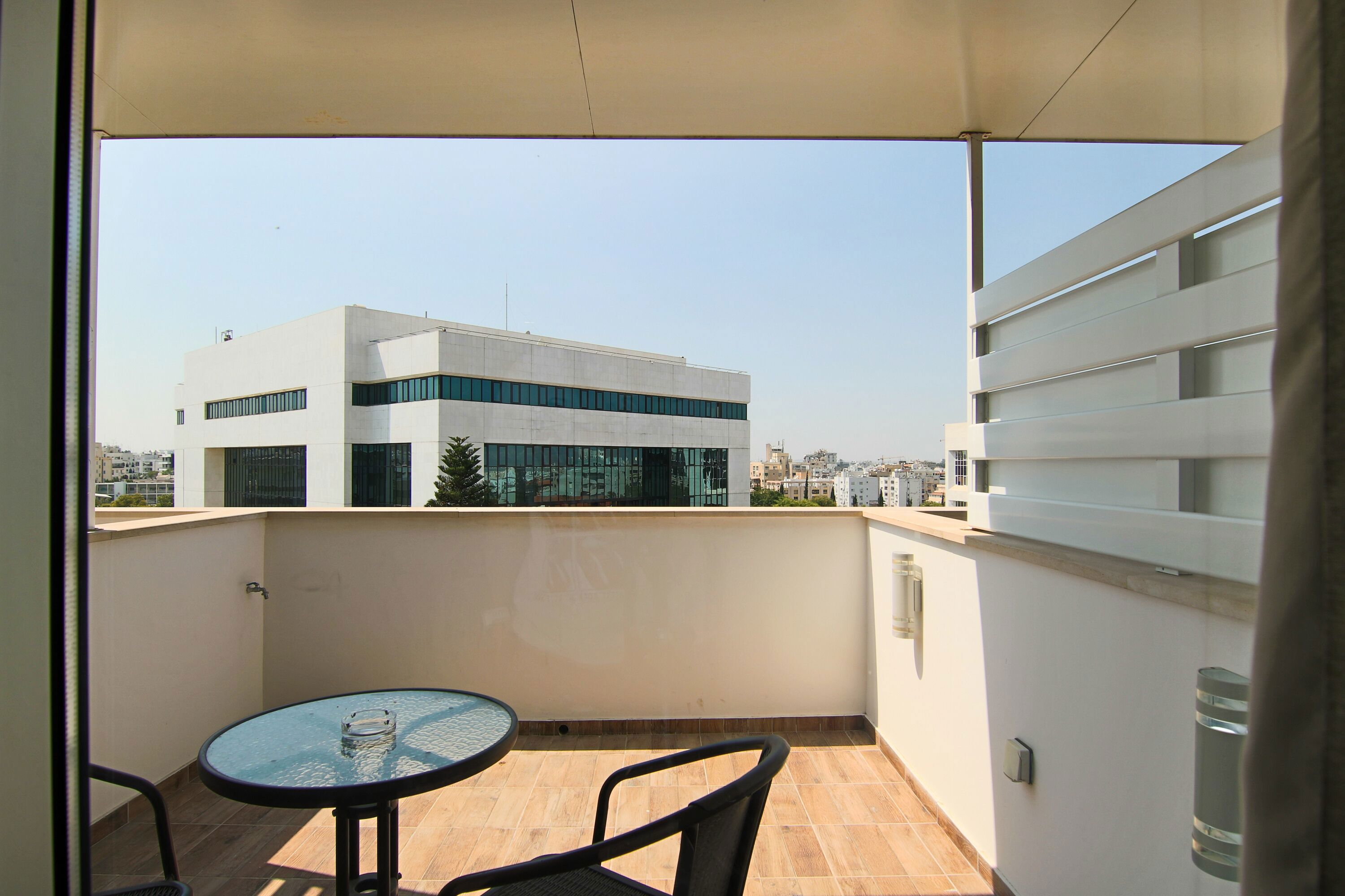 Phaedrus Living Luxury Suite Nicosia 506