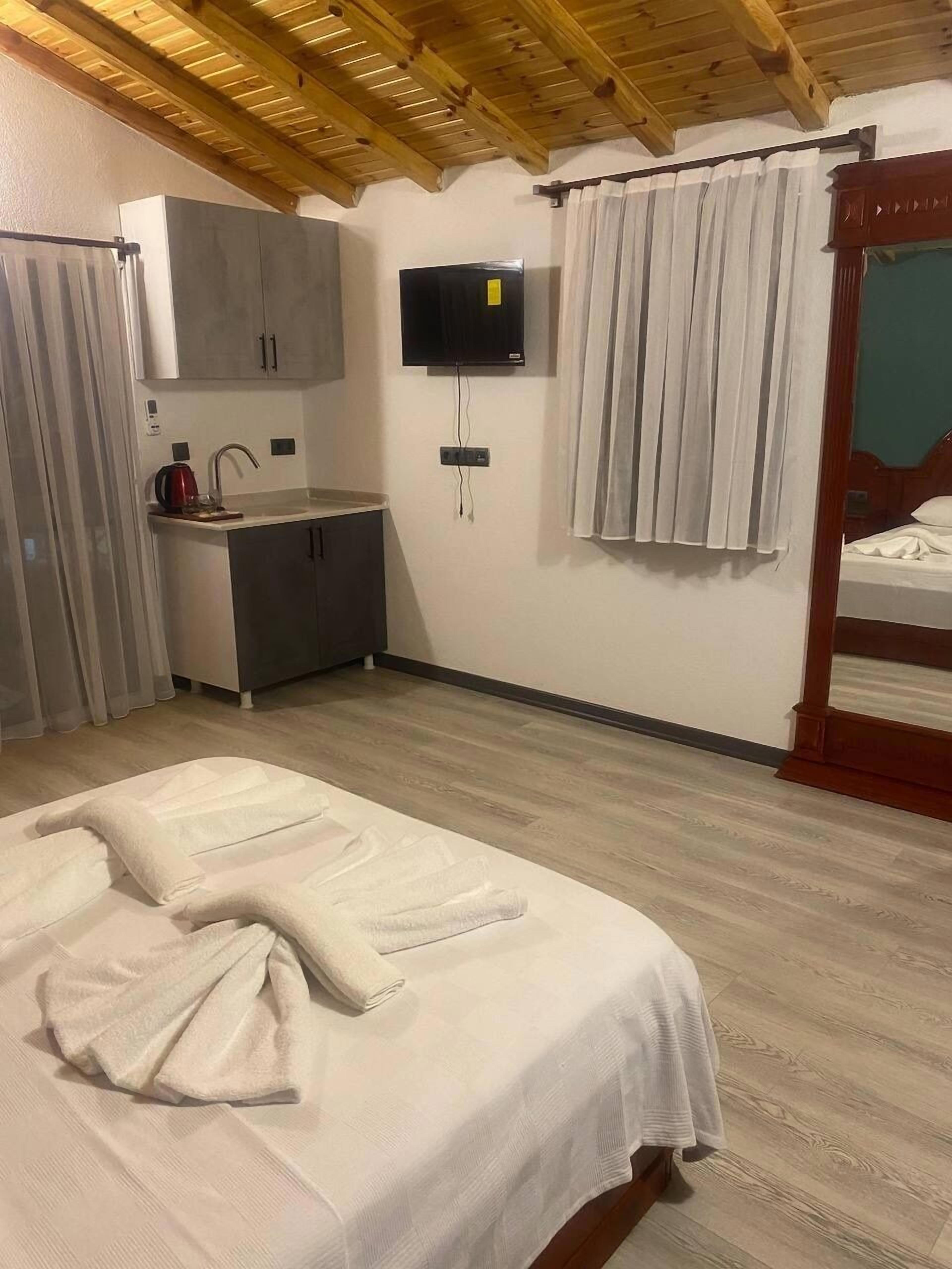 Sun Shine Butik Otel Kaş