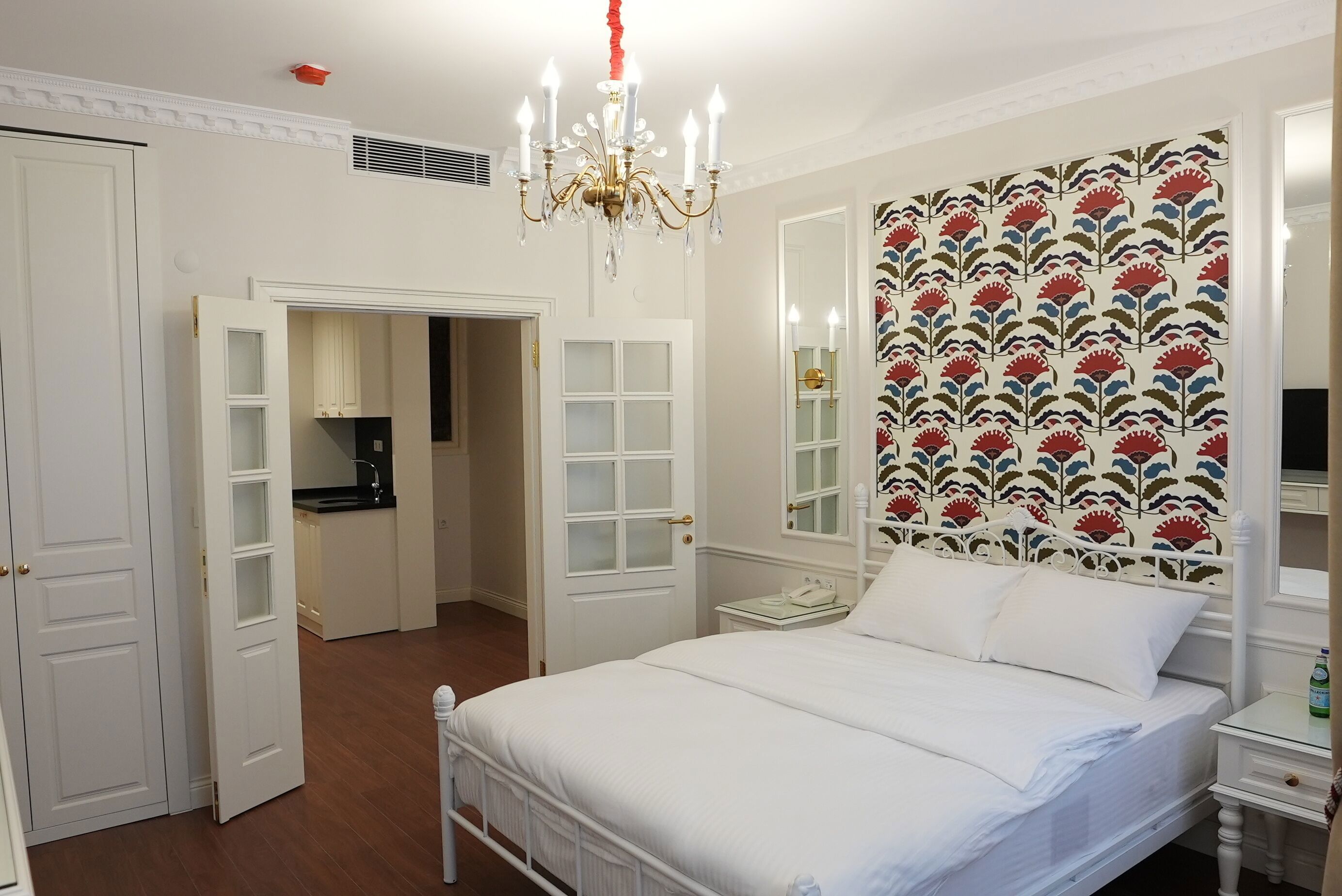 Alness Hote Nişantaşı