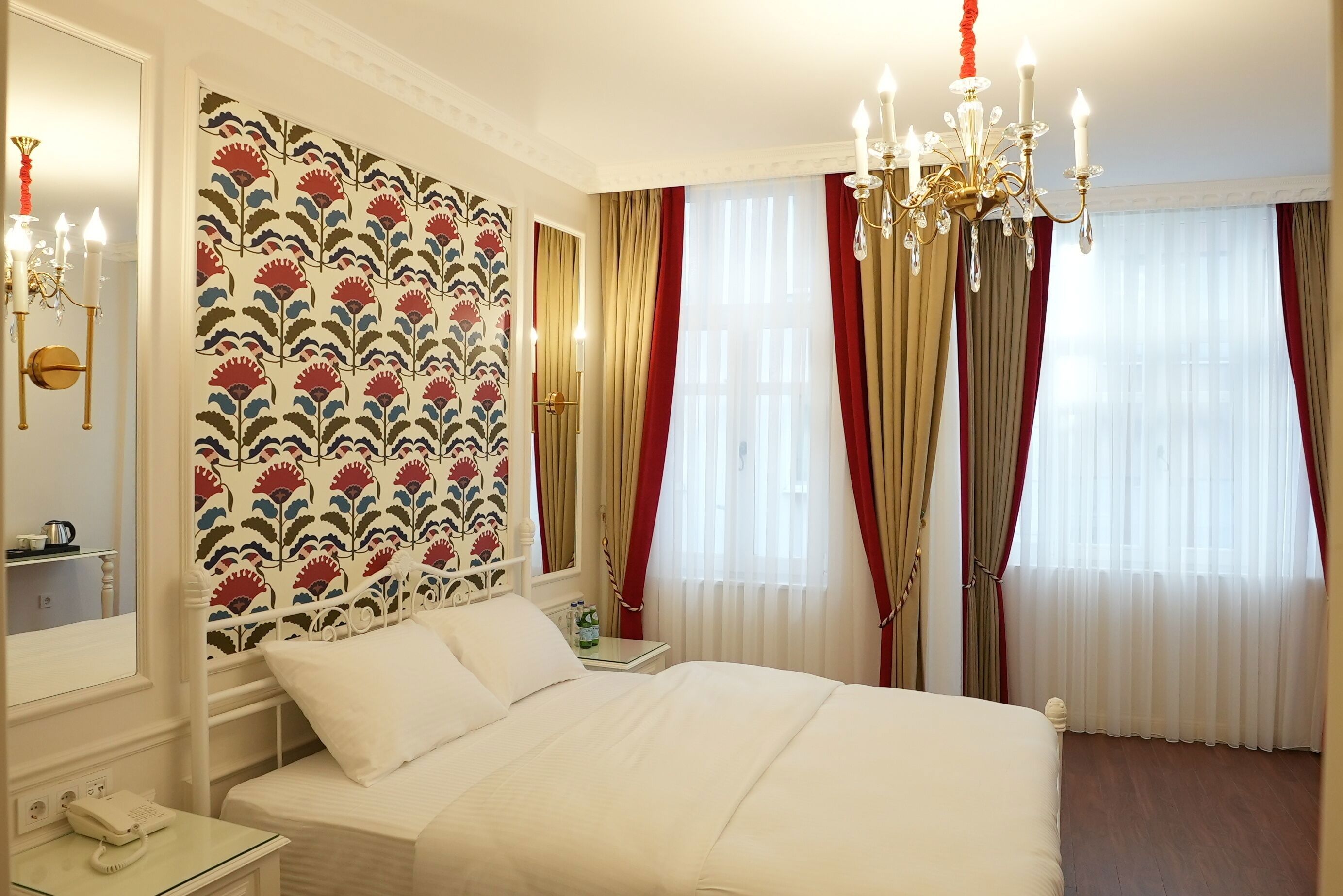 Alness Hote Nişantaşı