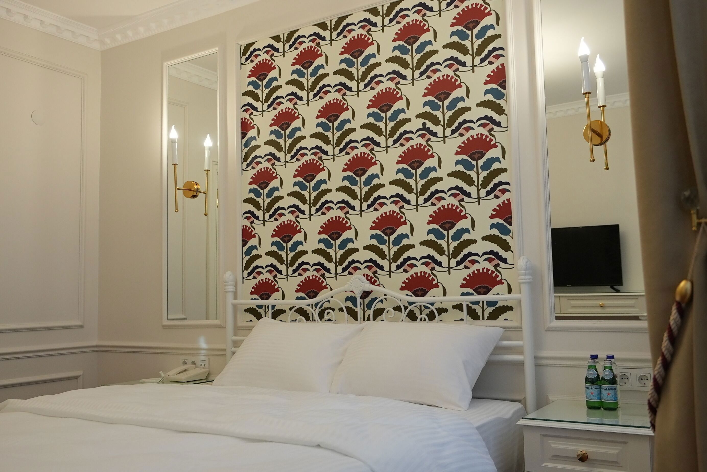 Alness Hote Nişantaşı