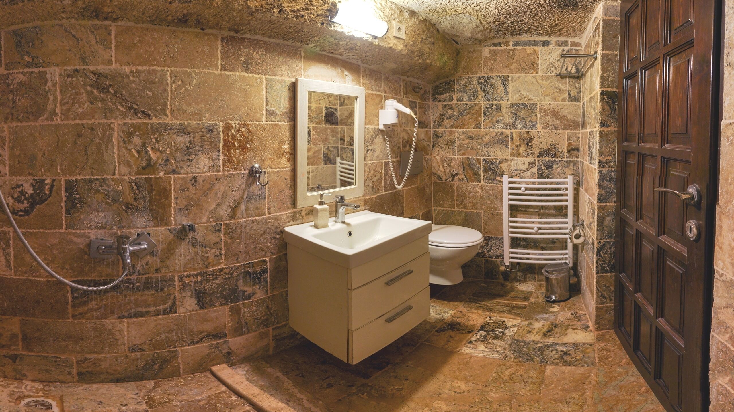 Adelya Cave Hotel Apartments