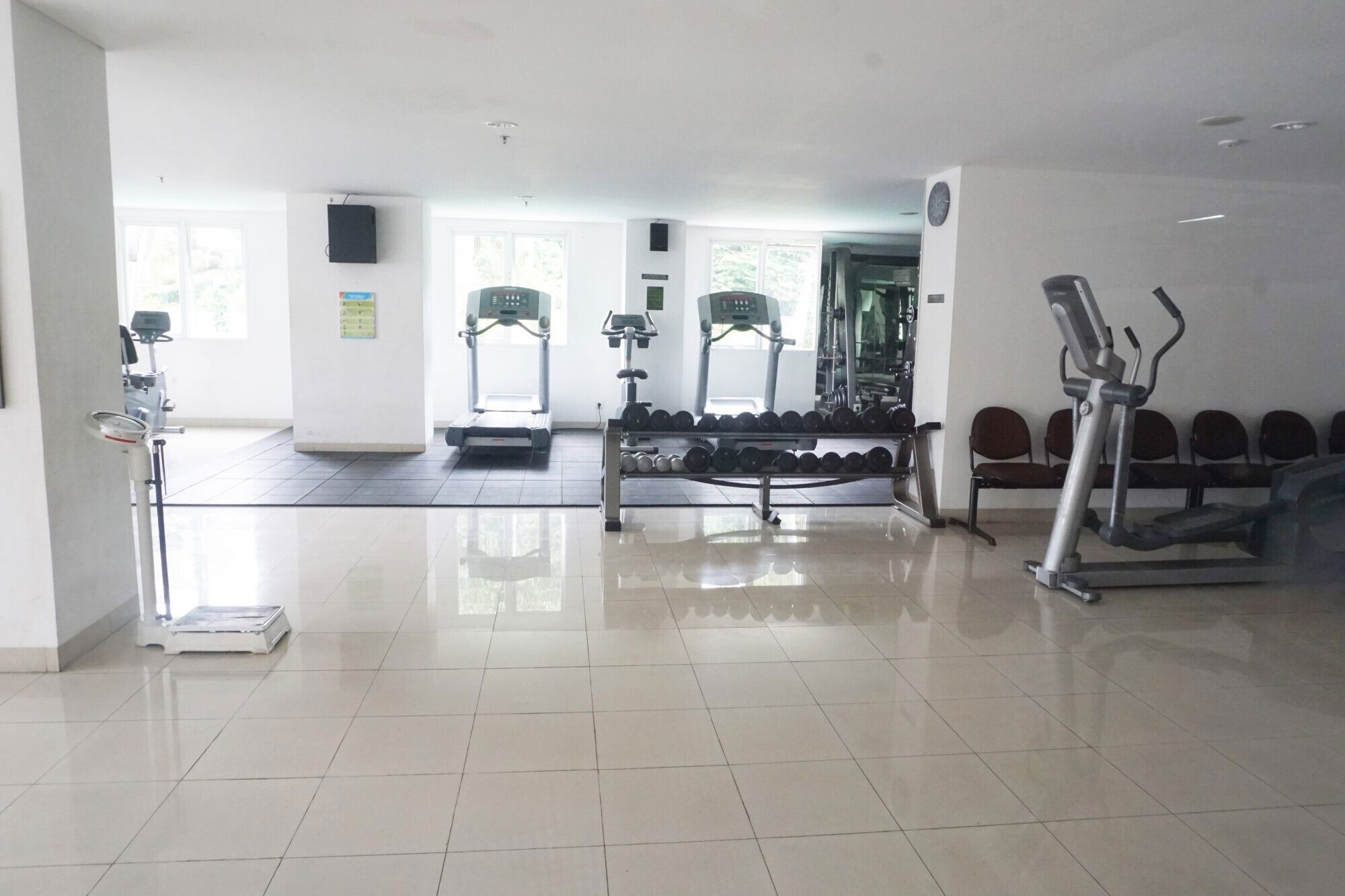 Cozy Studio Room At Dago Suites Apartment