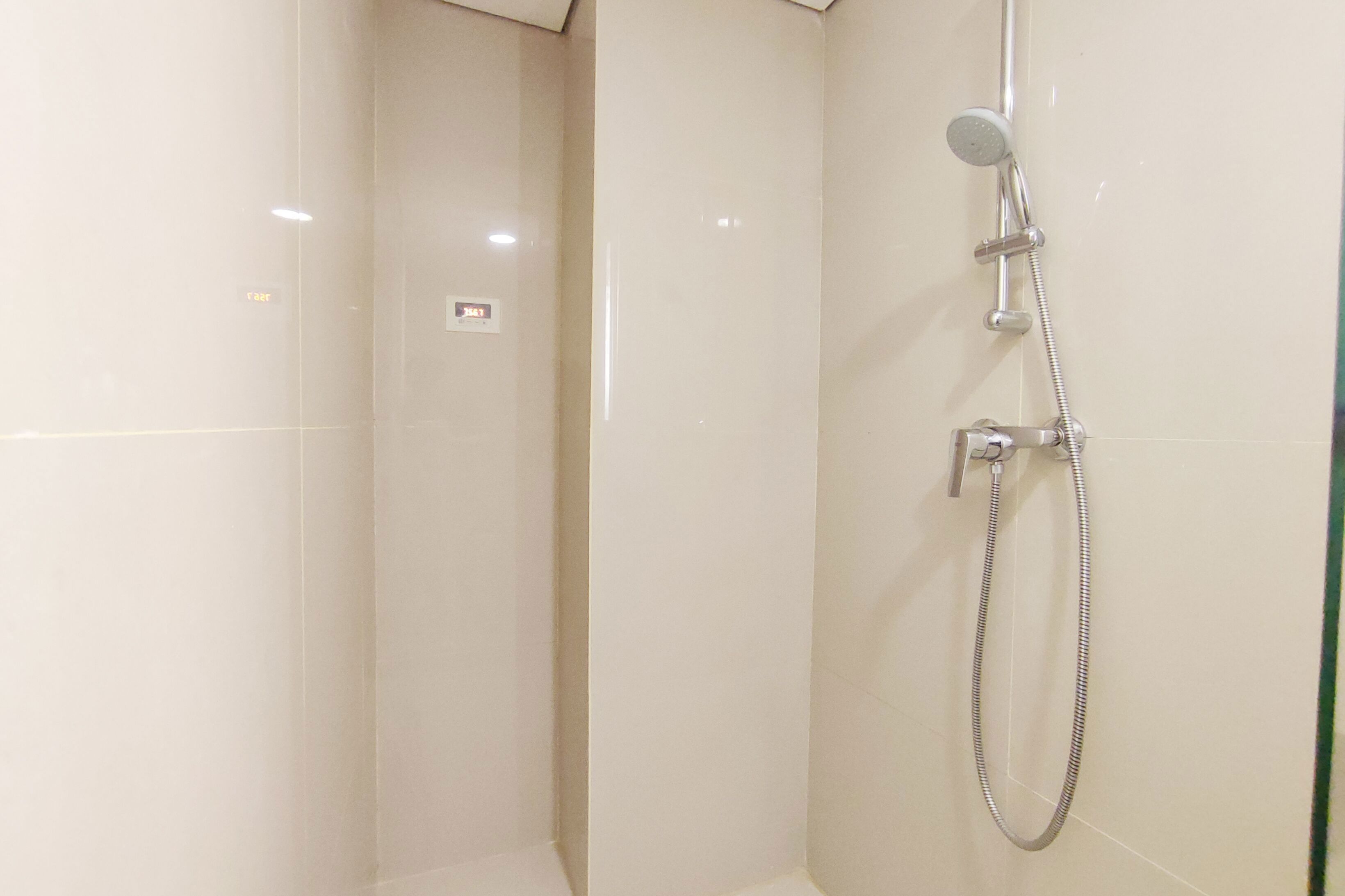 Elegant And Homey Studio At Marquis De Lafayette Apartment