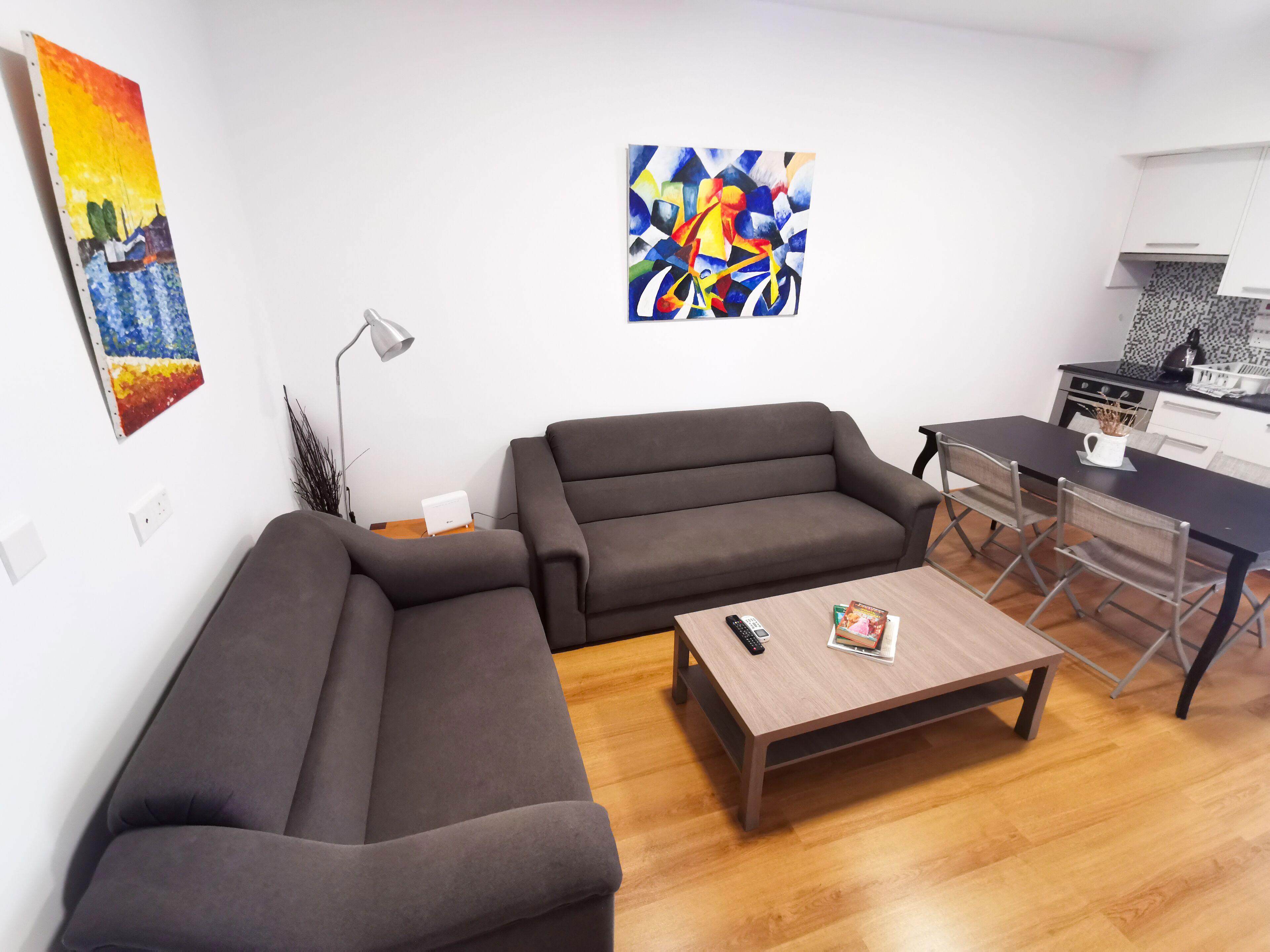 Daze Off Central Apartment