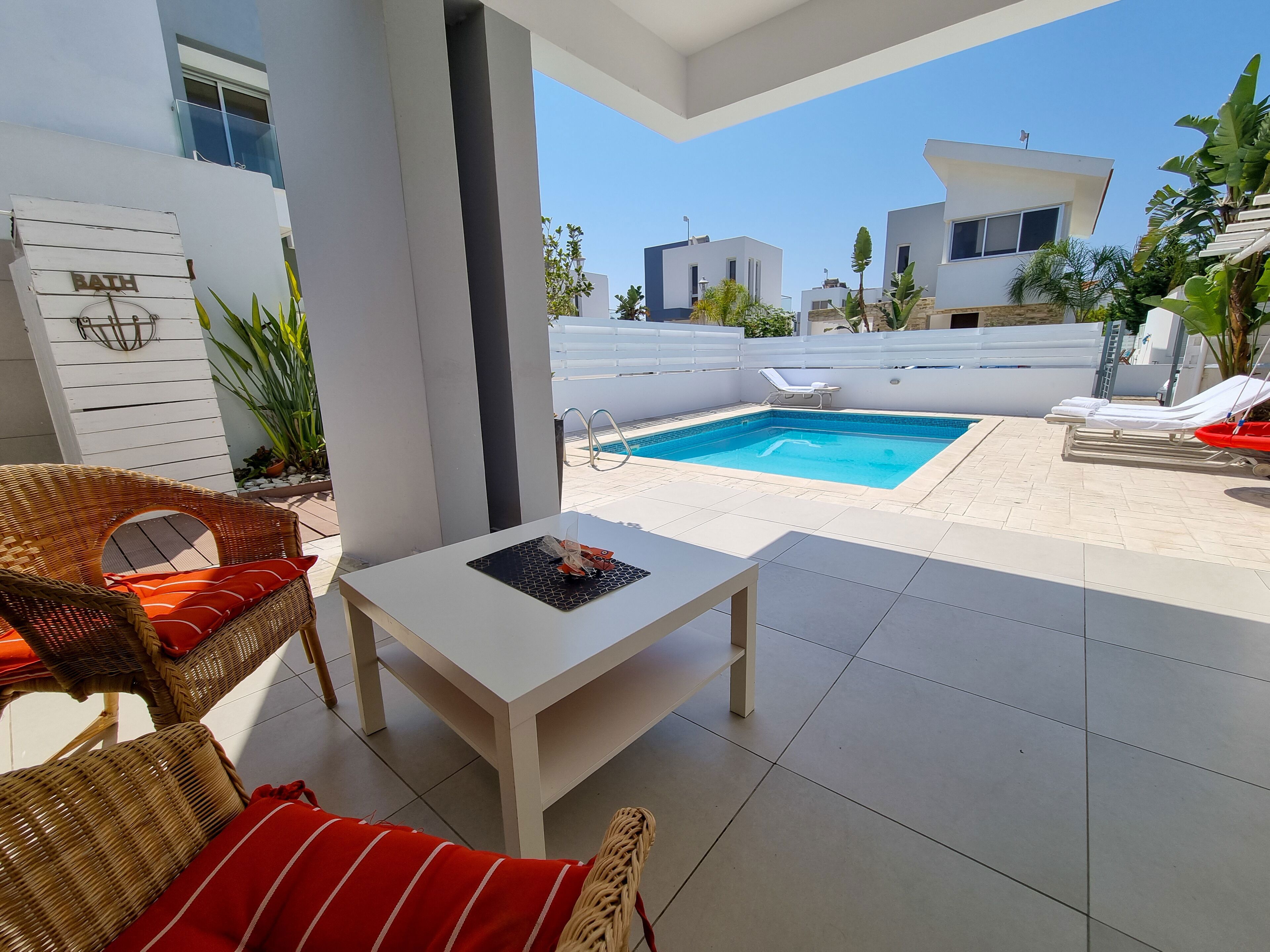 Private Pool Villa Next To The Beach