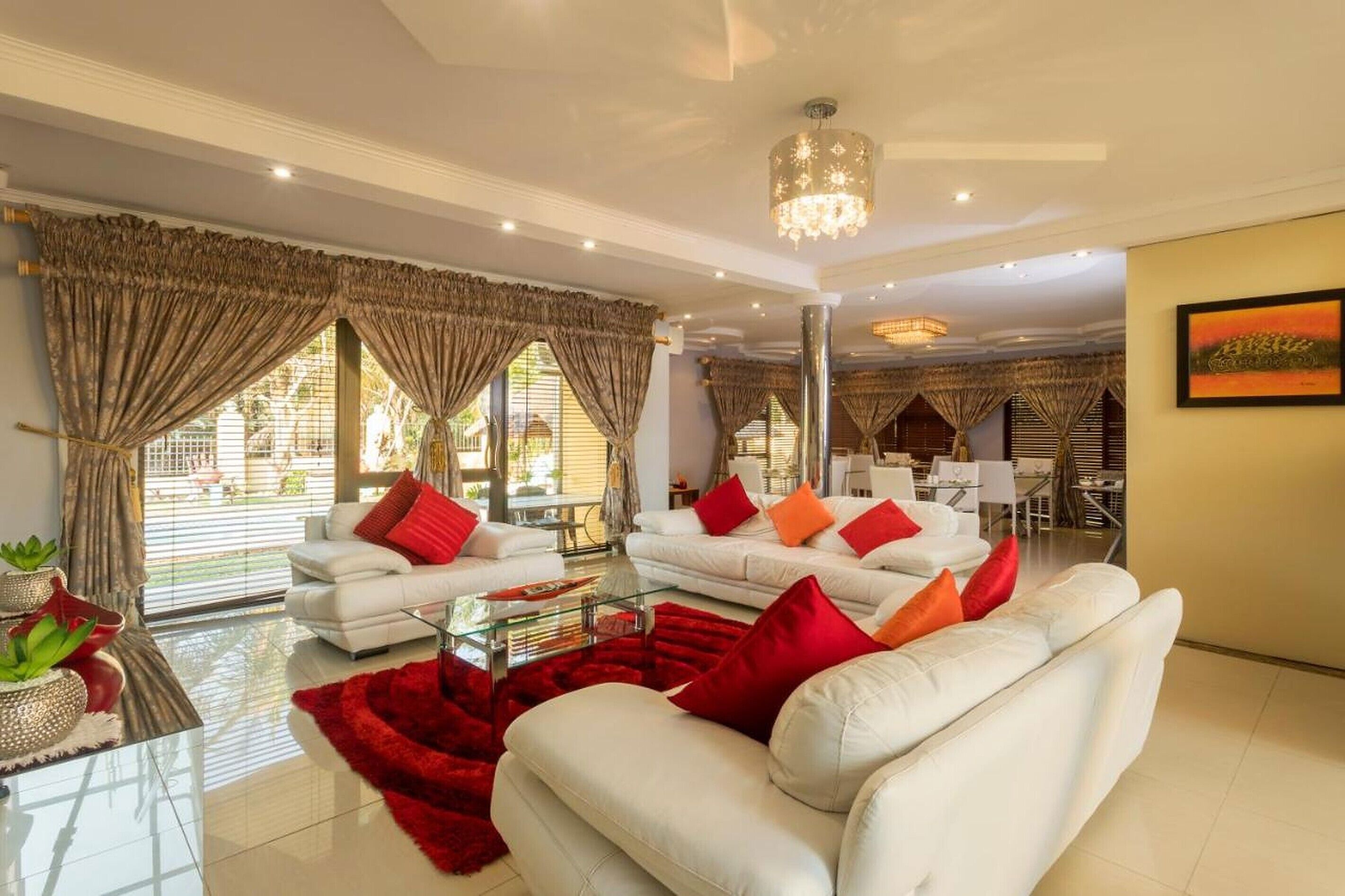 Room In Guest Room - Ezulwini Guest House - Executive Double Room With Pool View, 2 Guests In Balito