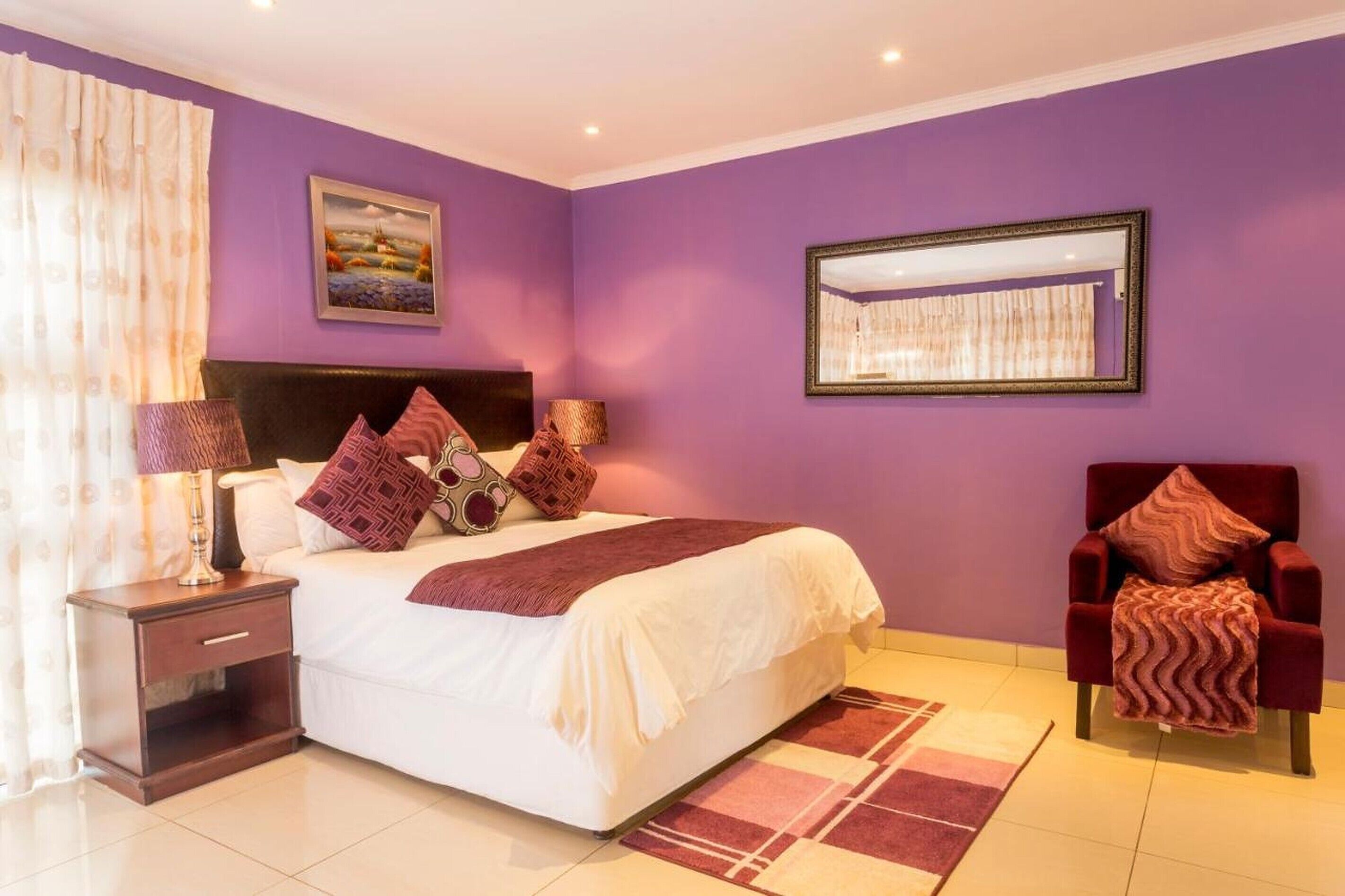 Room In Guest Room - Ezulwini Guest House - Executive Double Room With Pool View, 2 Guests In Balito
