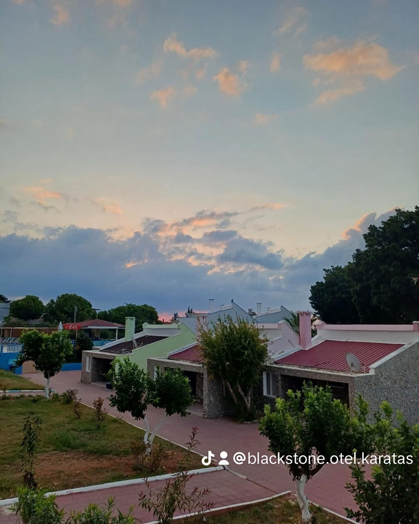 Blackstone Beach Hotel