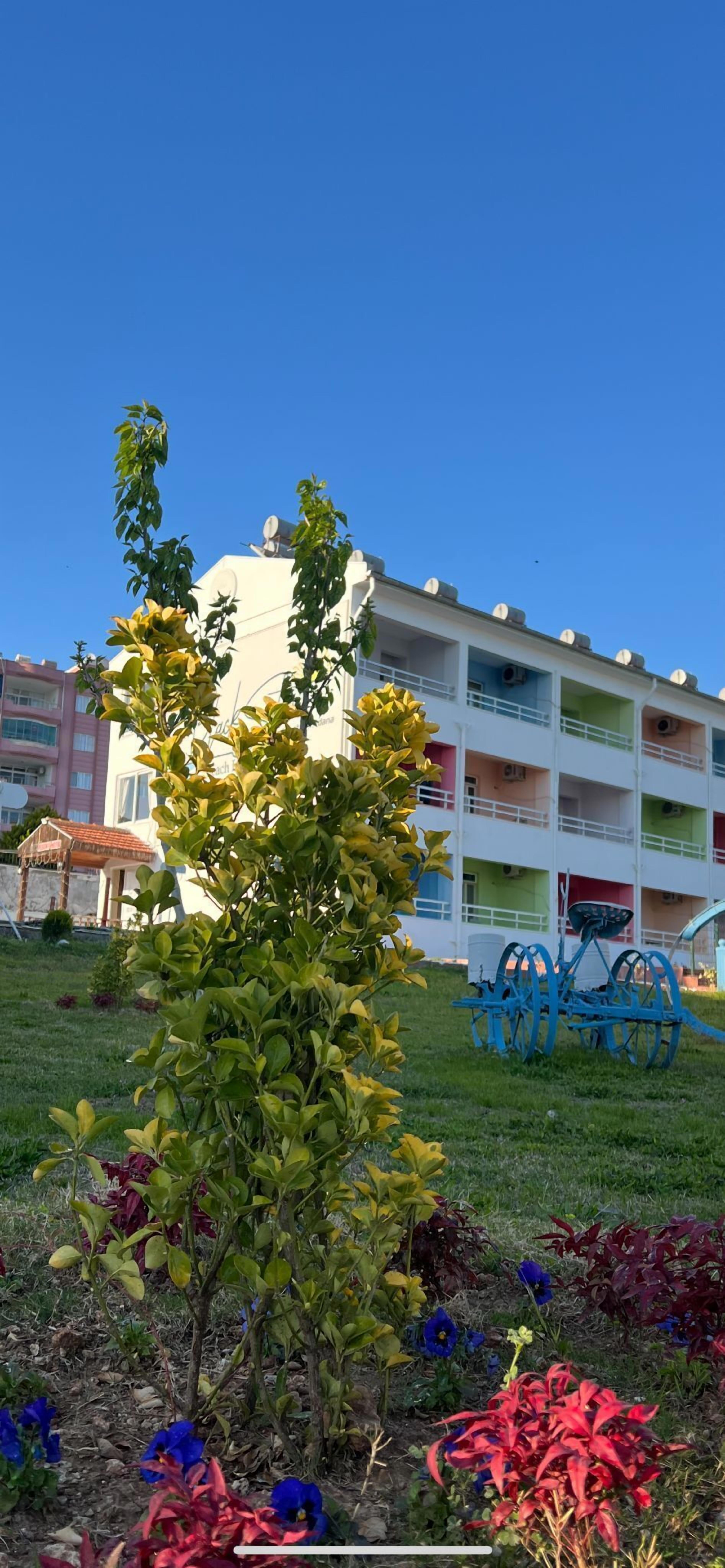 Blackstone Beach Hotel