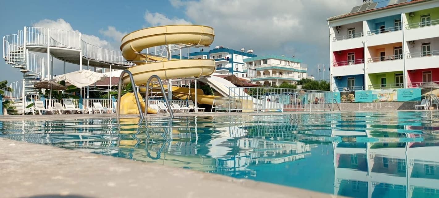 Blackstone Beach Hotel