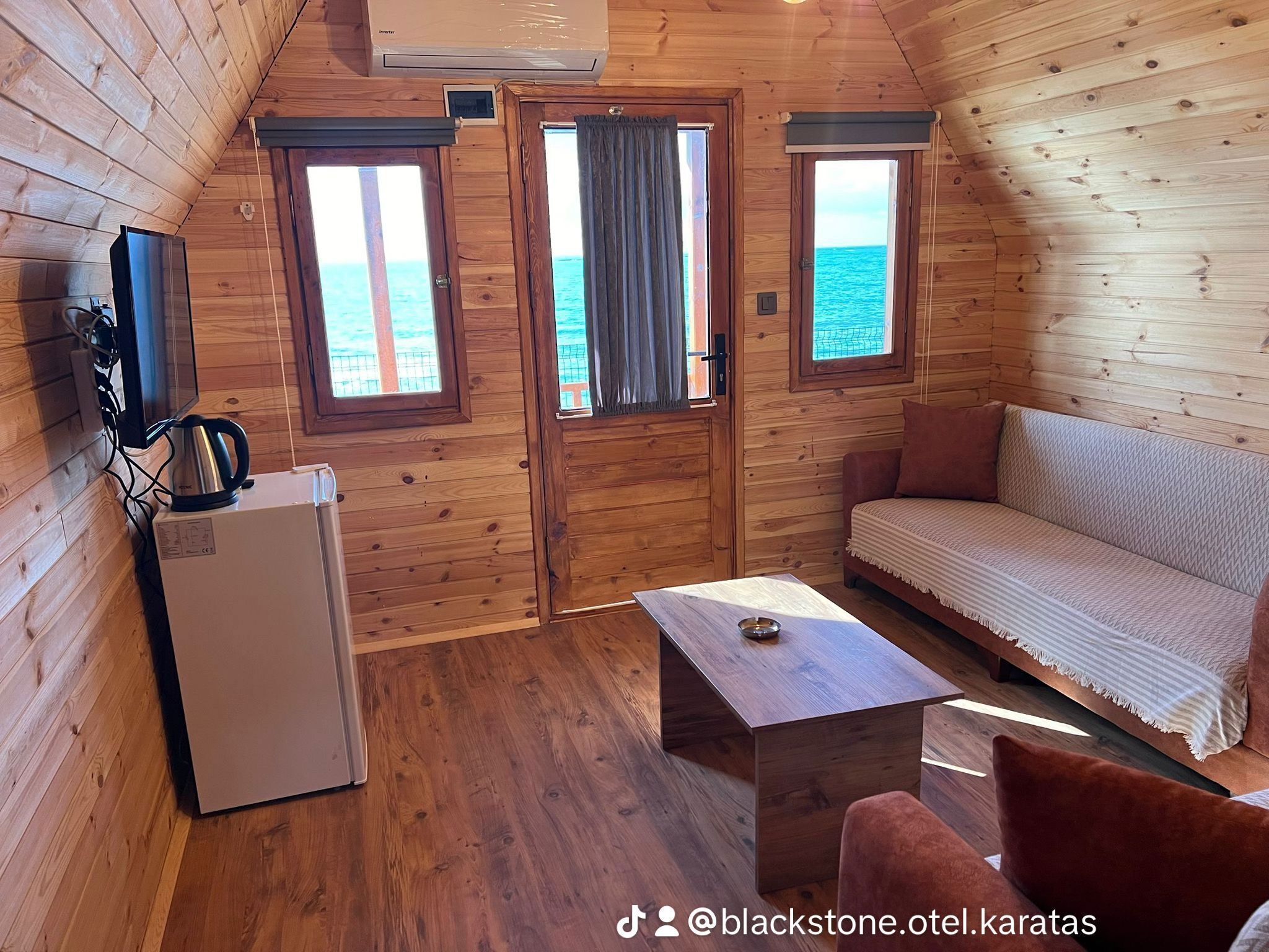 Blackstone Beach Hotel