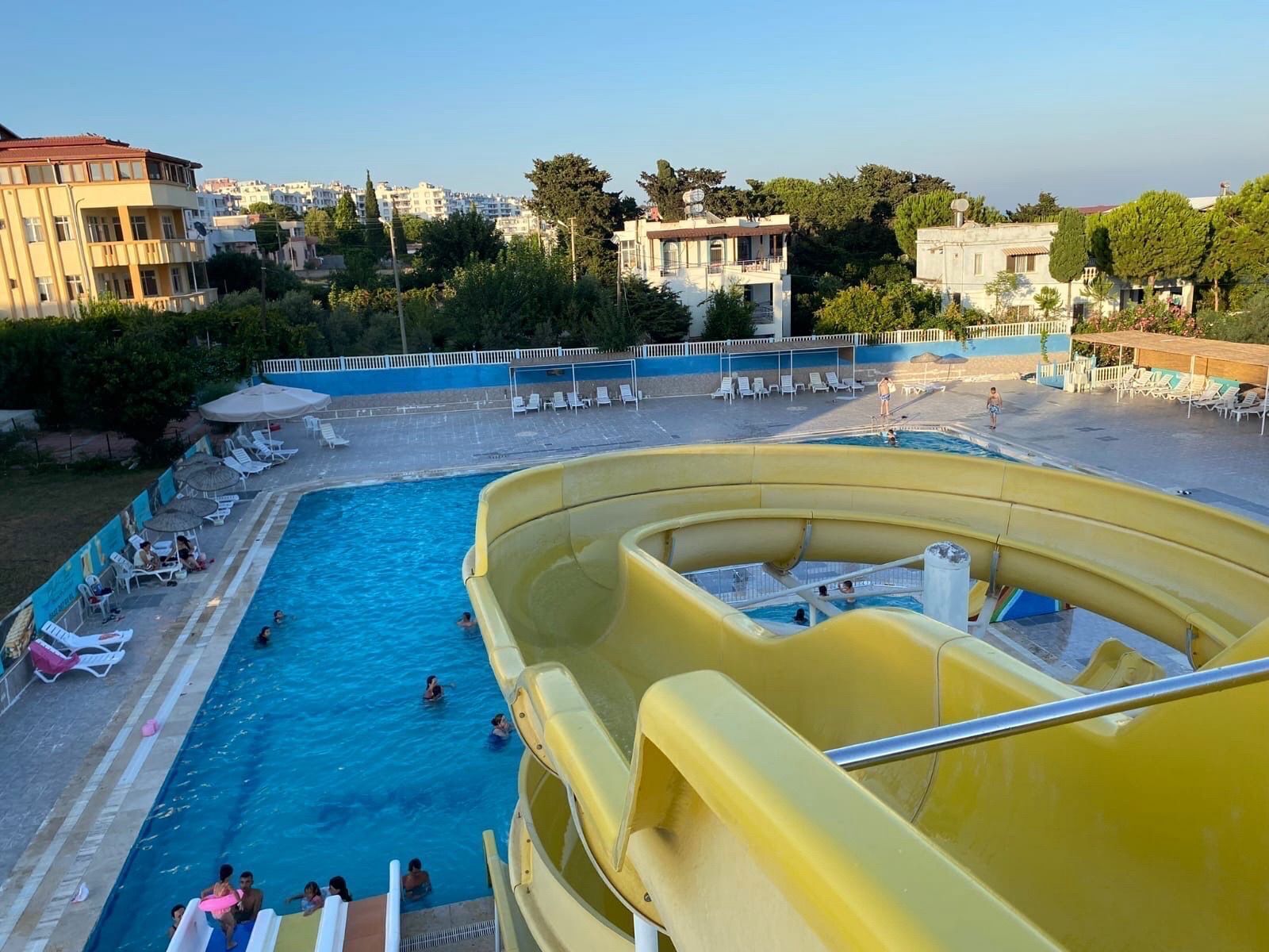 Blackstone Beach Hotel