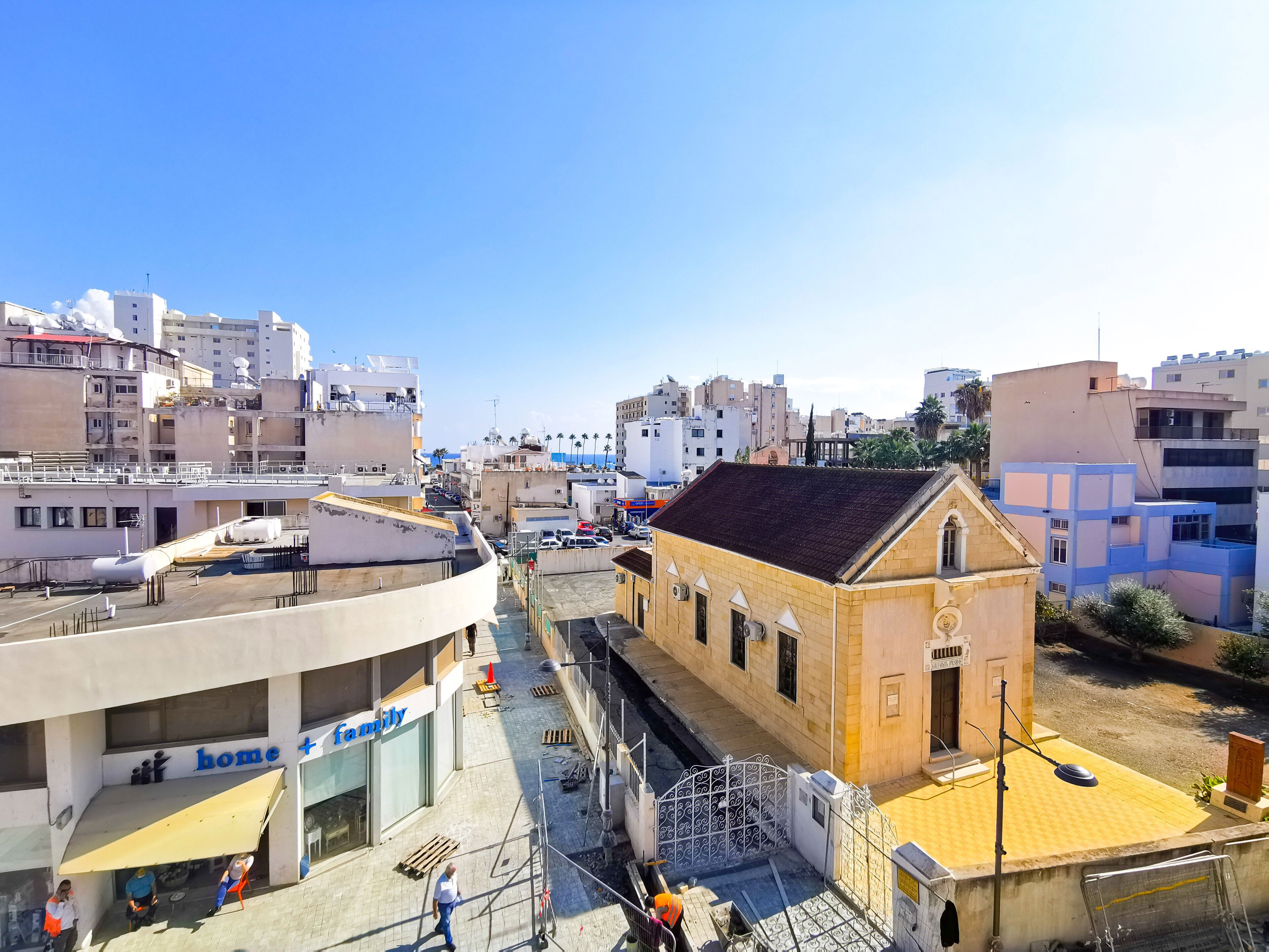 Vasilo Court Seaview City Apartment