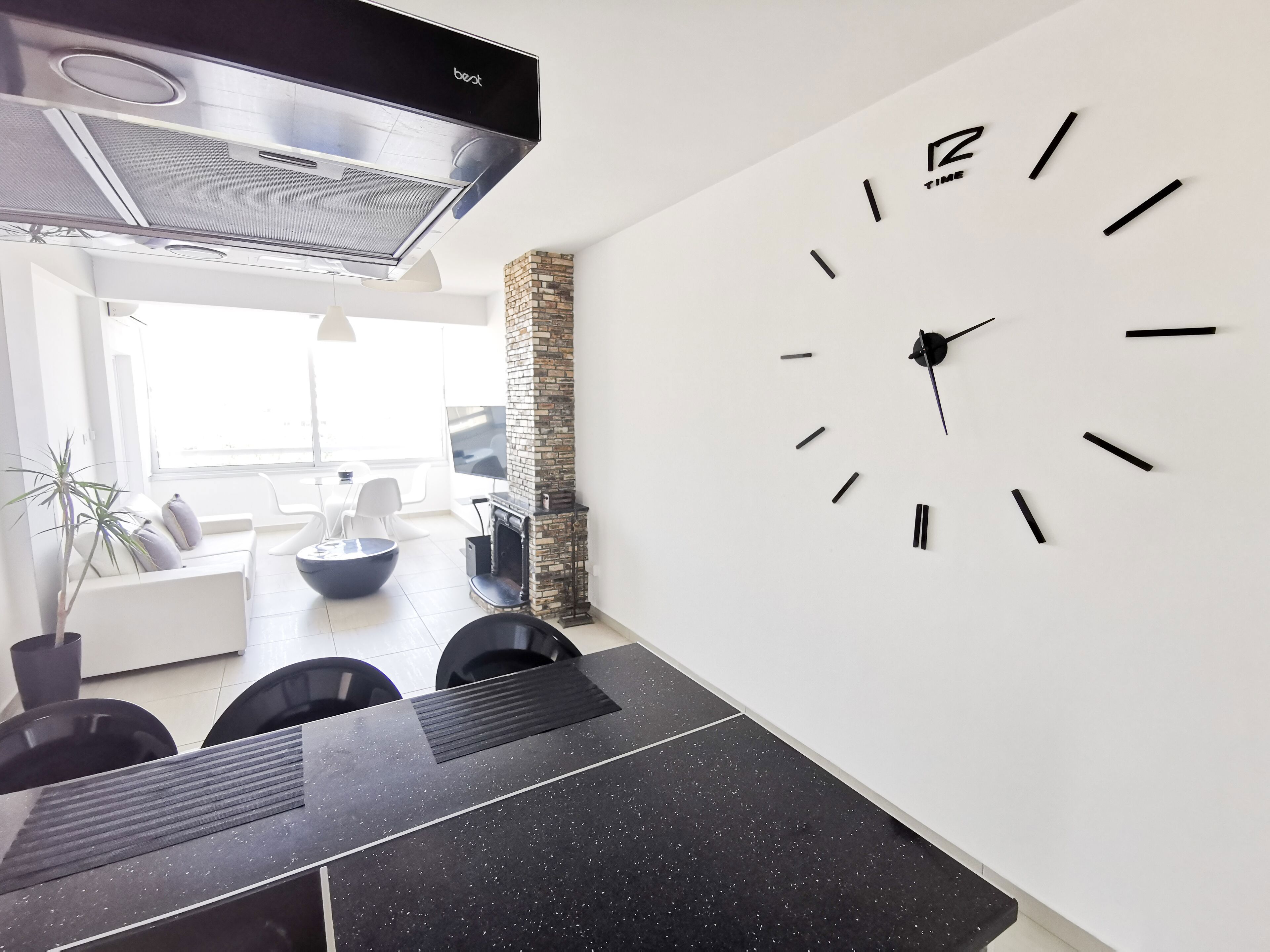 Mackenzie Seaview Paradise