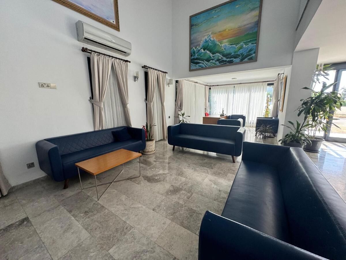 Bellapais Oasis Hotel