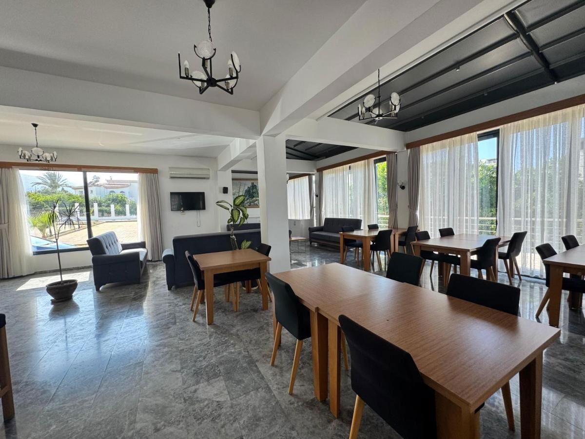 Bellapais Oasis Hotel