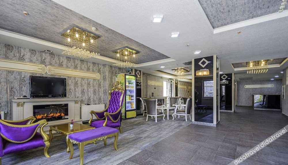 Real House Boutique Hotel