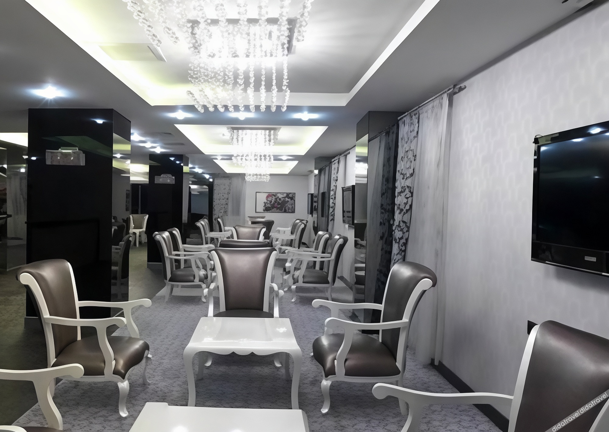 Real House Boutique Hotel