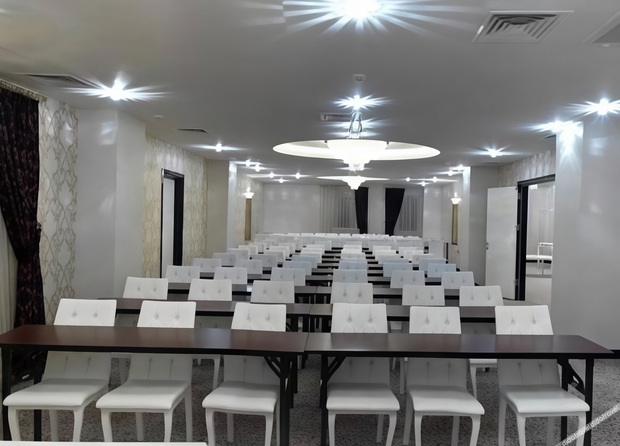 Real House Boutique Hotel