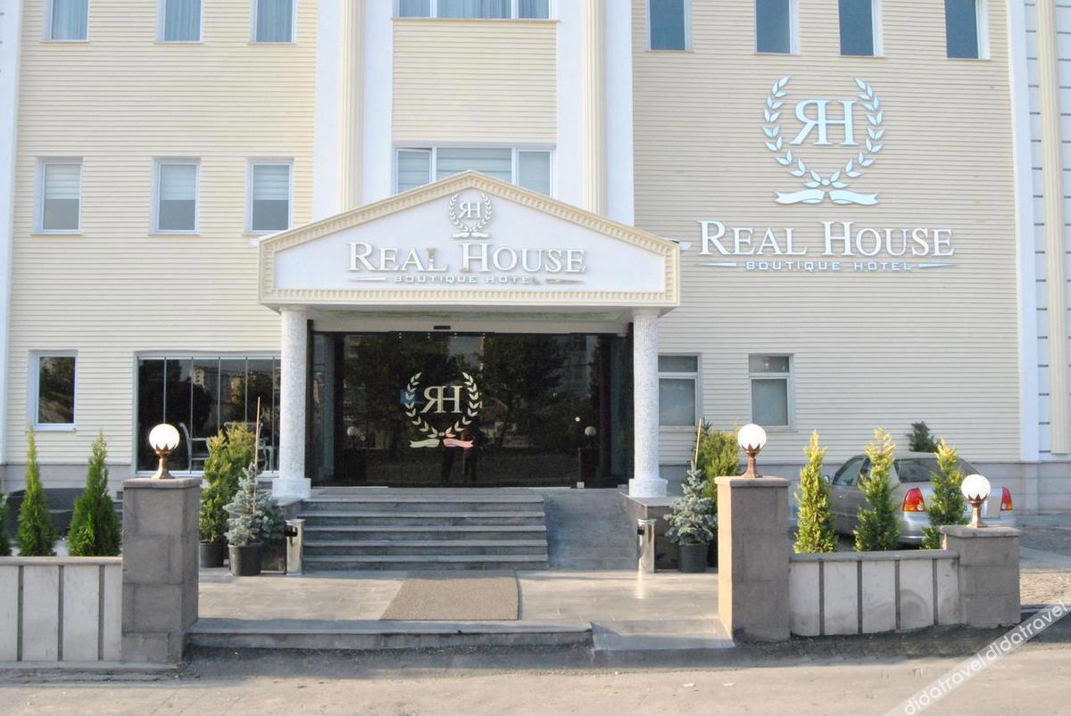 Real House Boutique Hotel