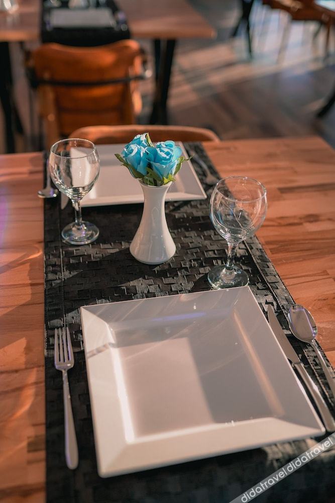 Dolphin Boutique Hotel