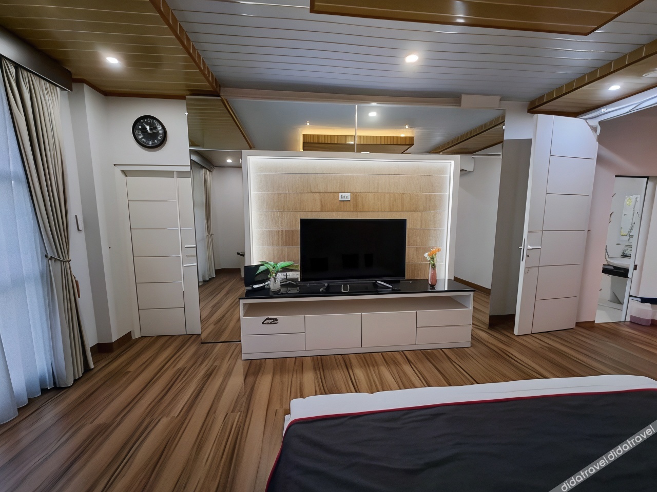 Capital O 93991 Hakobox Kostel