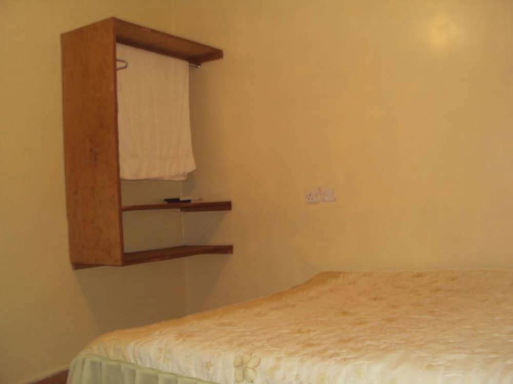 Ryllod Sunrise Lodge Meru