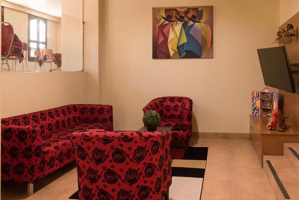 Thizma Hoteles