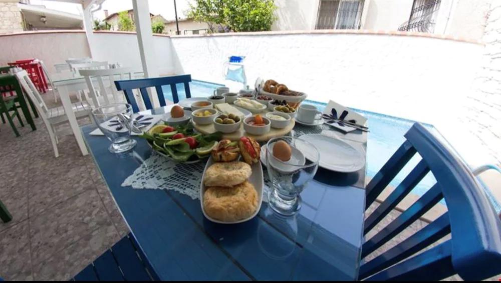 Zubeyde Hanim Alacati Otel