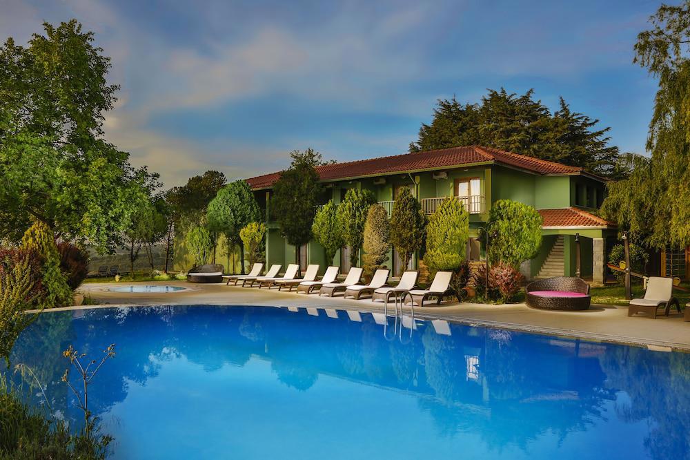 Durusu Club Hotel