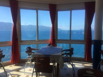 Blue Hotel Holiday