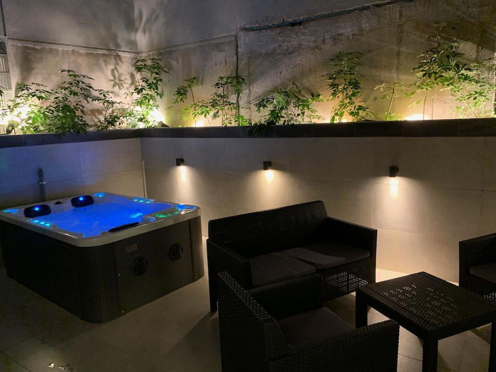 Fortyseven Luxury Suites & Lofts fotoğrafı