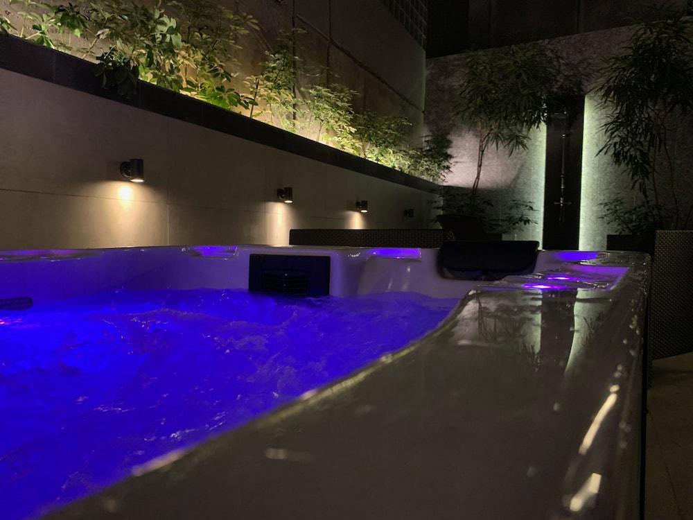 Fortyseven Luxury Suites & Lofts fotoğrafı