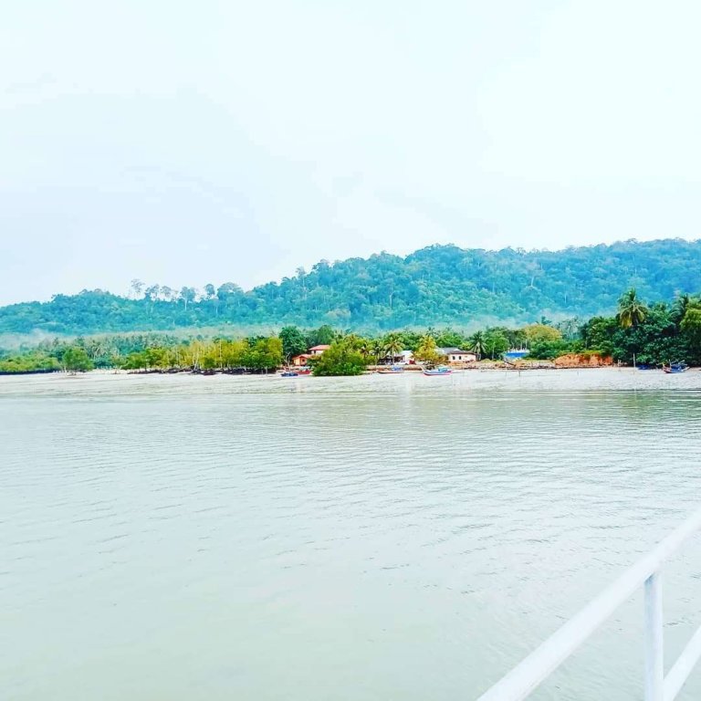De Pauh Private Chalet & Island