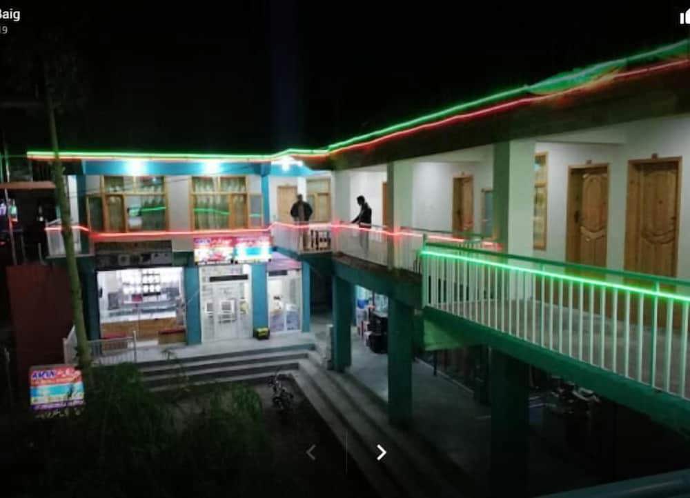 Hotel Noor Nama Palace Hunza