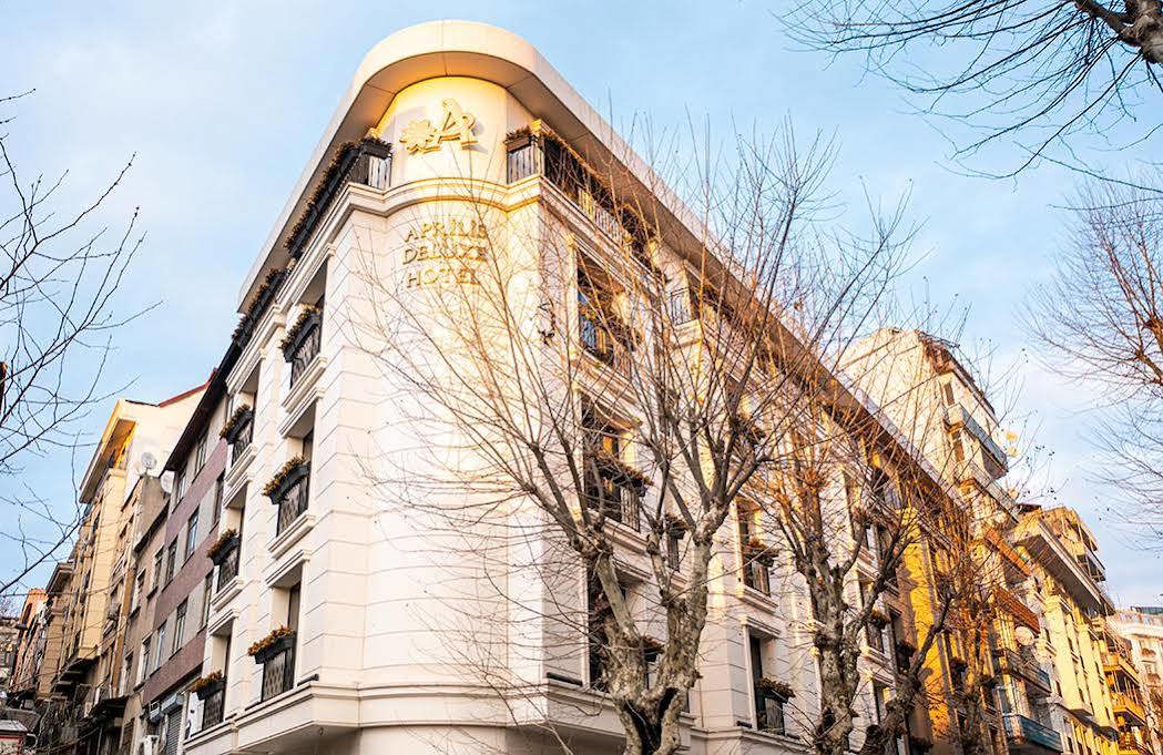 Aprilis Deluxe Hotel