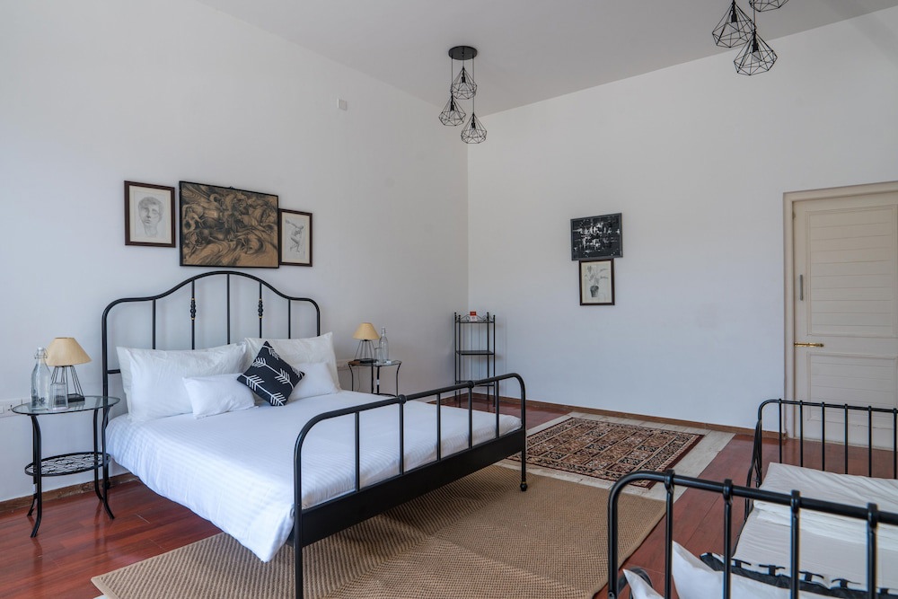 Ama Stays & Trails Casa Kenzo, Kashid