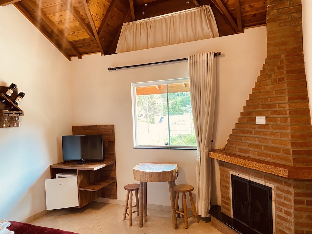Davilas Inn