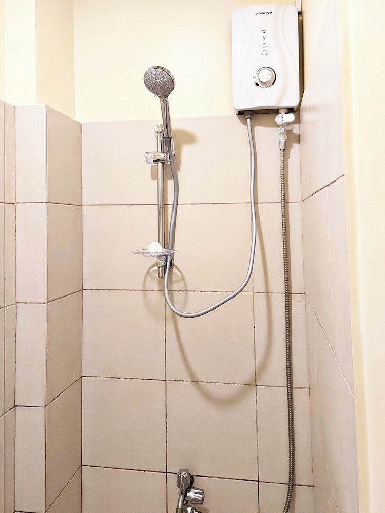 Airobedz Manila- A Value Hotel