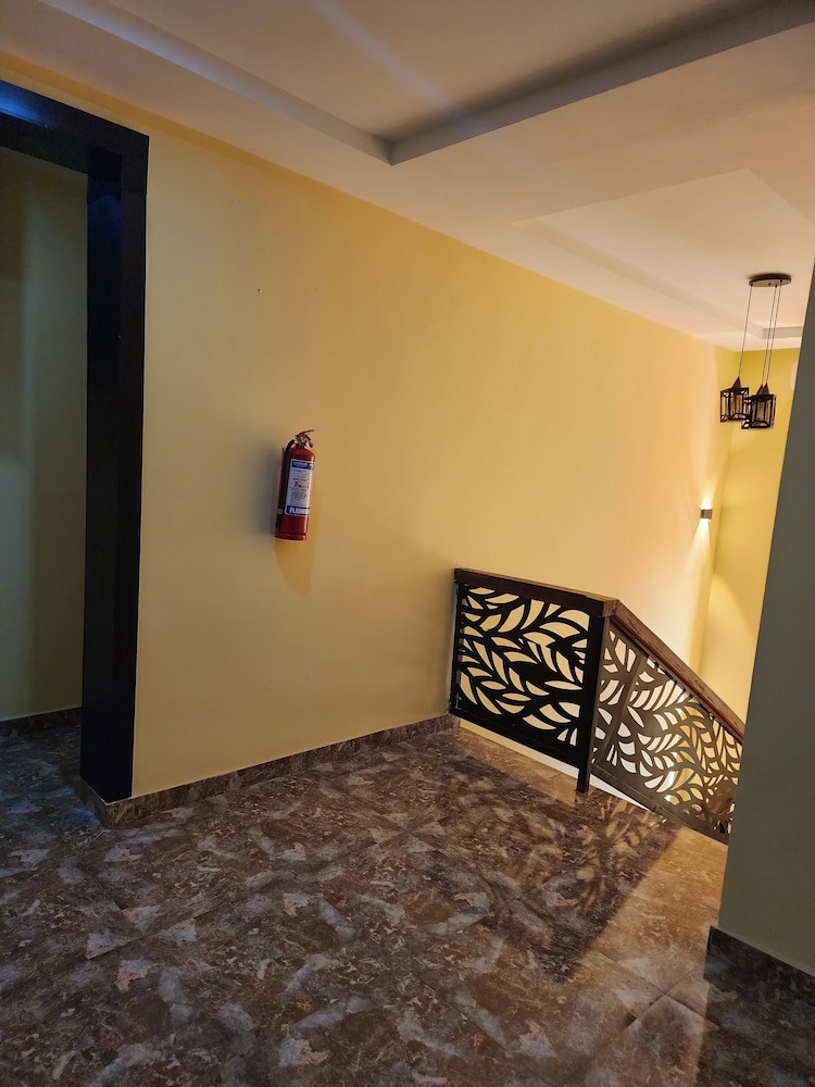 The 401 Hotel And Suites Awka