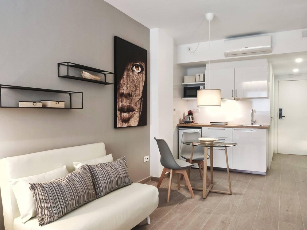 Global Apartments & Rooms