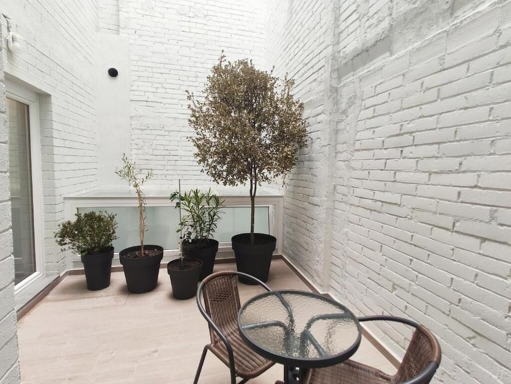 Global Apartments & Rooms