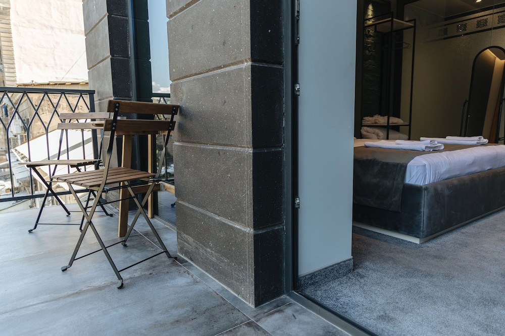 Aratta Boutique Hotel