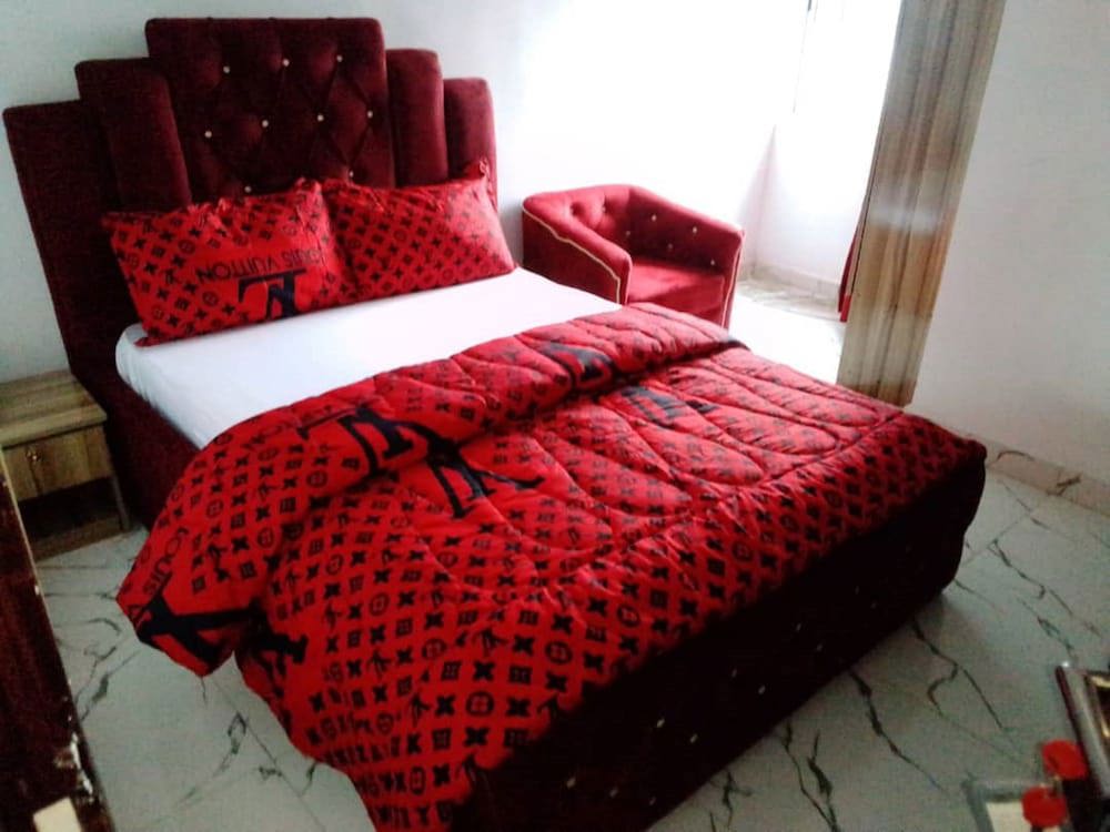 J Clay Hotels And Suites
